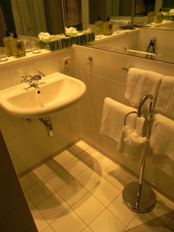 Hotel Burg Bernstein Habitación foto